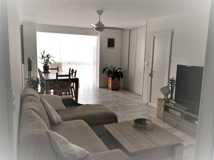 Appartement T3 Proche De La Mer Narbonne Exterior foto